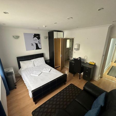 3 Luxury En-Suite Bedrooms Кардифф Экстерьер фото