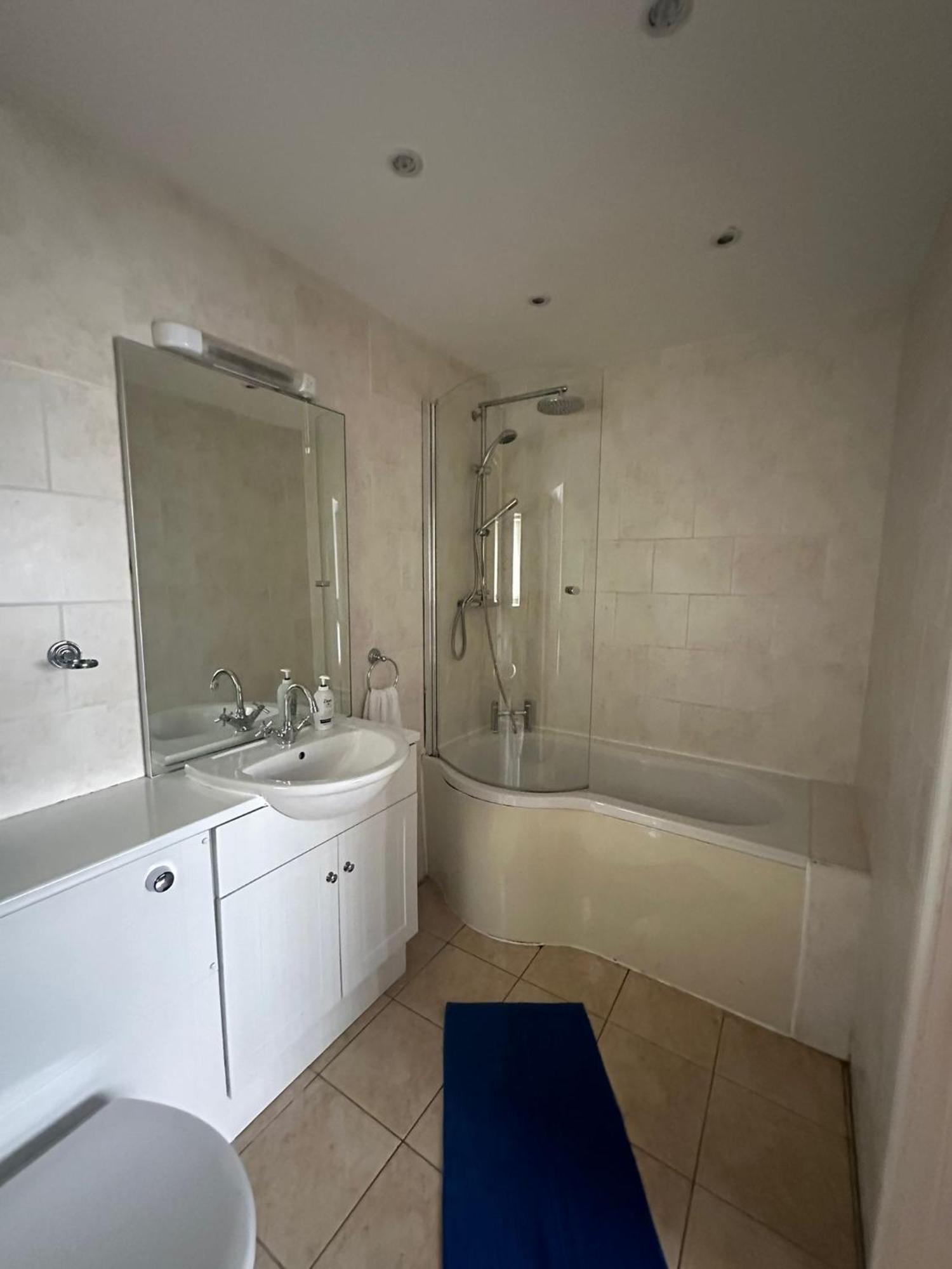 3 Luxury En-Suite Bedrooms Кардифф Экстерьер фото